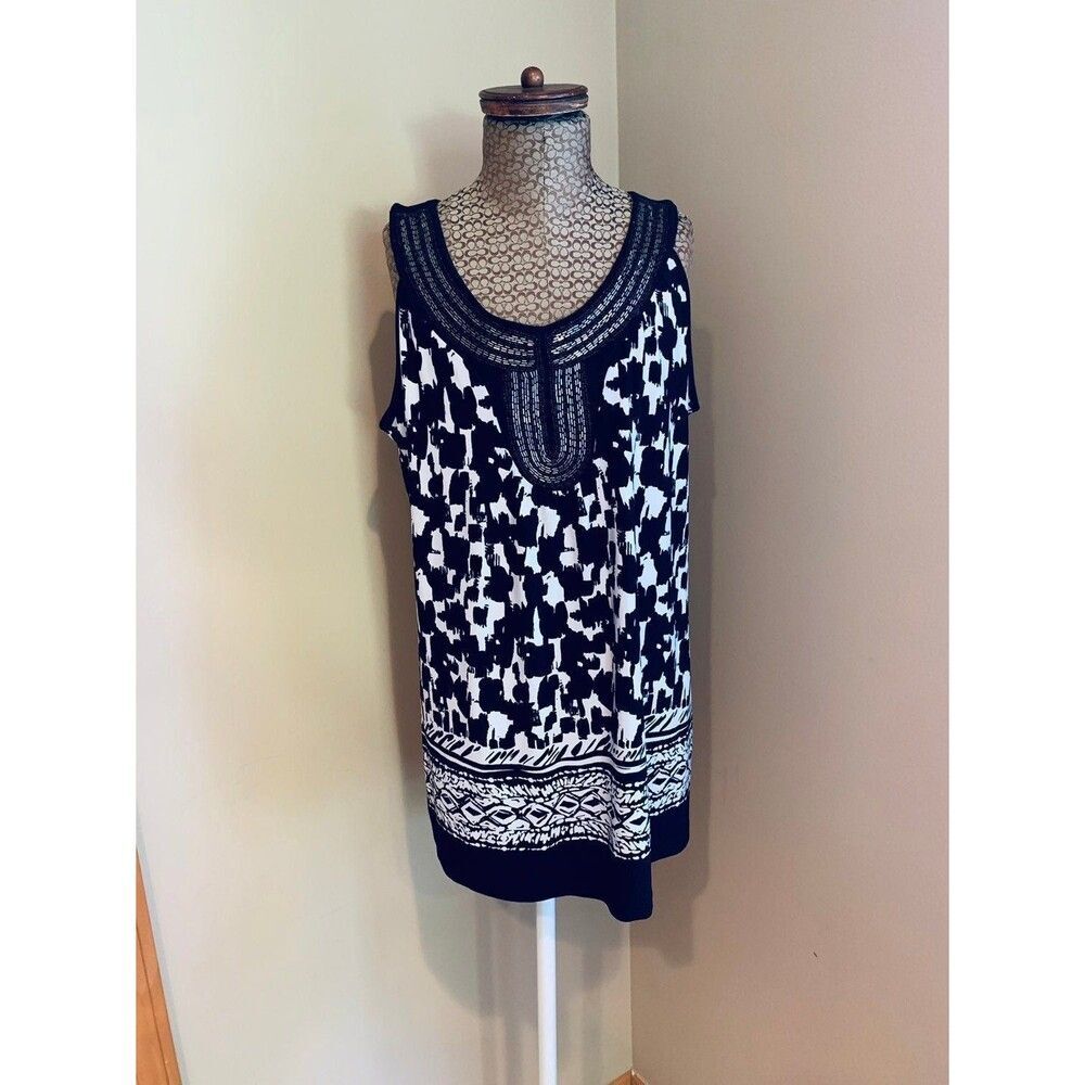 Blouse Embellished Black and White